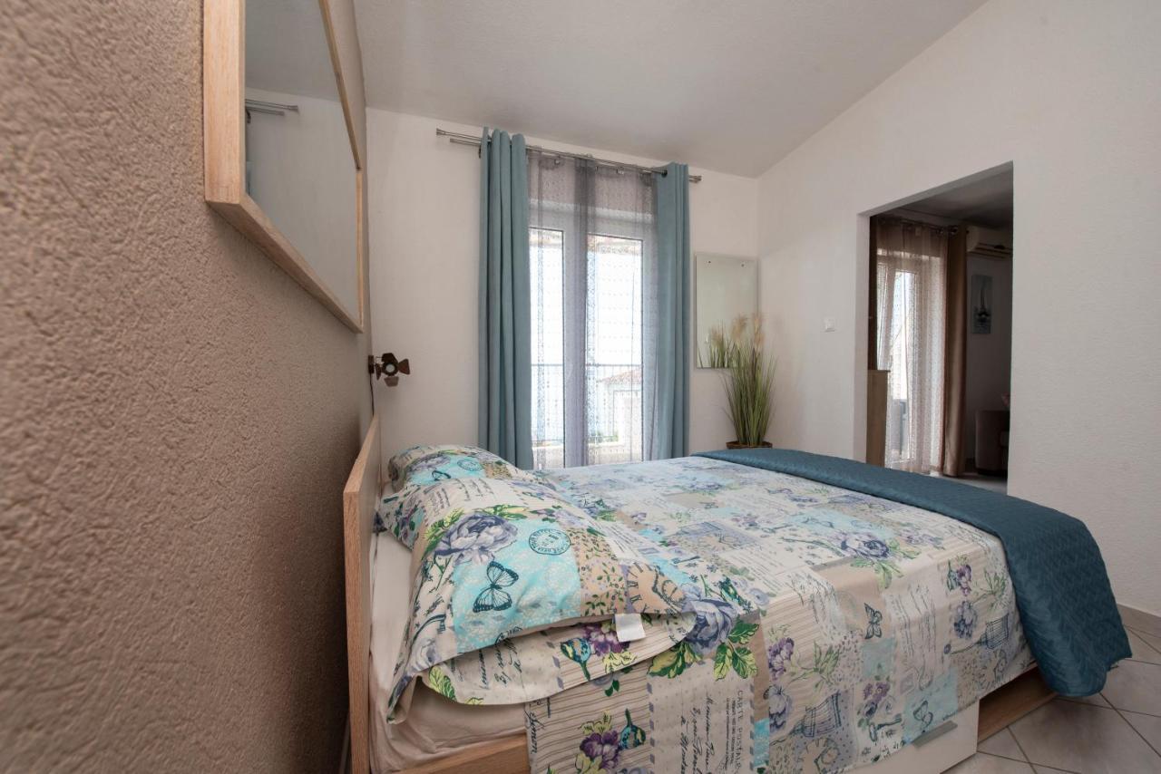 Apartments Bevanda Подстрана Екстериор снимка