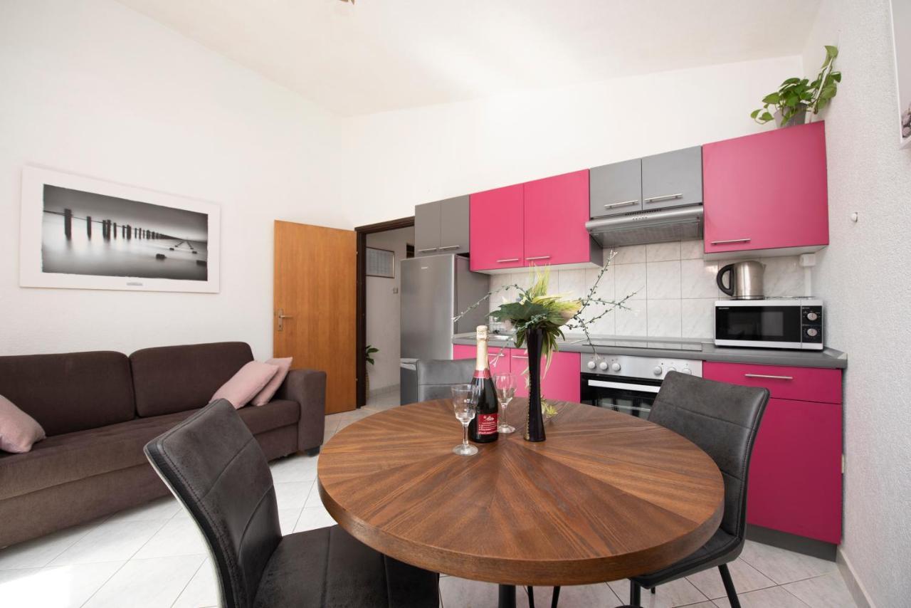 Apartments Bevanda Подстрана Екстериор снимка