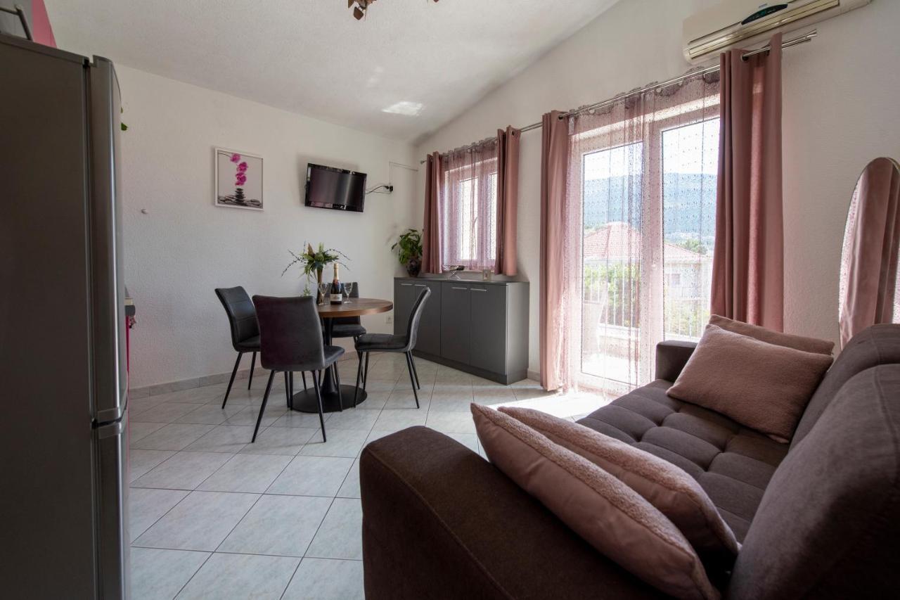 Apartments Bevanda Подстрана Екстериор снимка