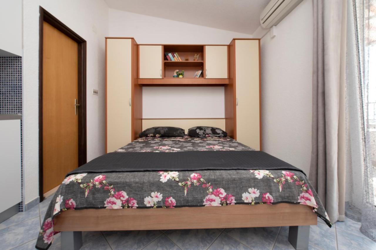 Apartments Bevanda Подстрана Екстериор снимка
