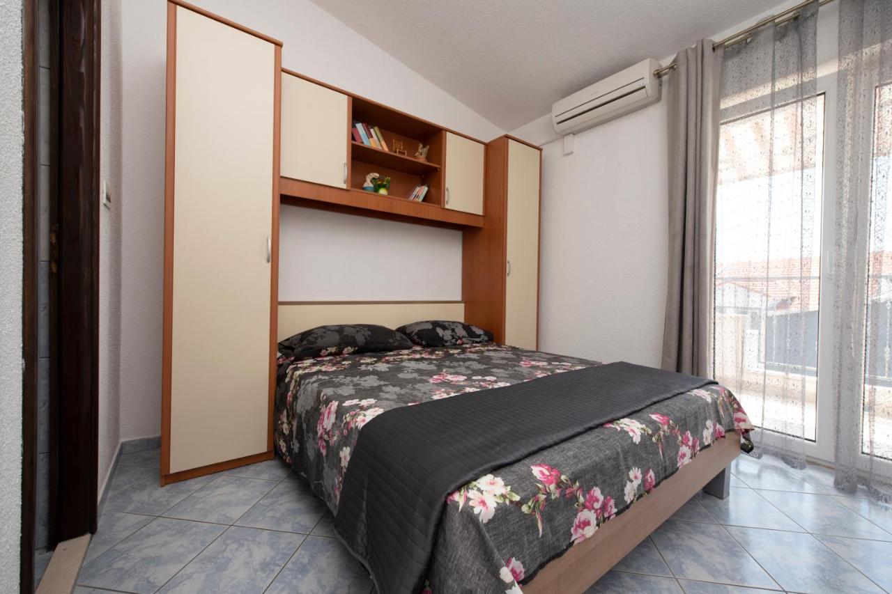 Apartments Bevanda Подстрана Екстериор снимка