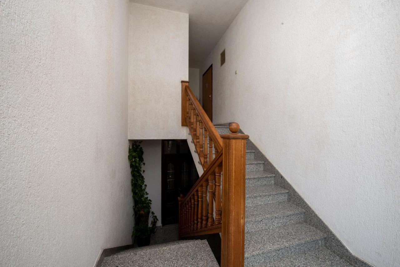 Apartments Bevanda Подстрана Екстериор снимка
